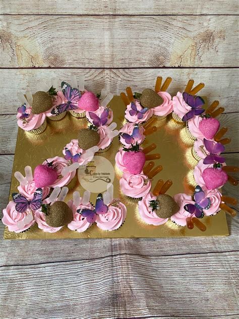 Cupcake Number Cake Design Tiffaney Bernal