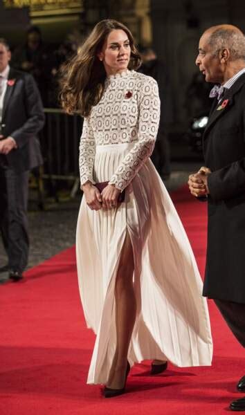 Kate Middleton Sa Robe Ultra Fendue Déjà En Rupture De Stock Gala
