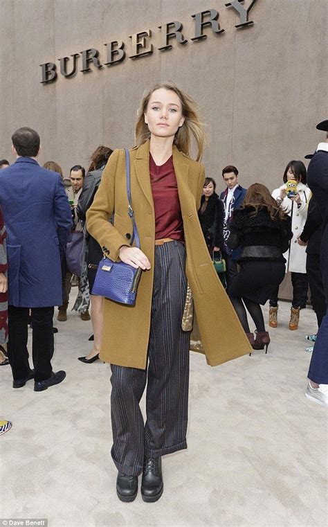 She Must Like Them A Lot Suki Waterhouse S Sister Immy Was Also In Attendance Wearing The Same