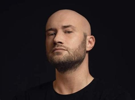 Mihai bendeac a dezvăluit în culisele iumor că va deveni tată: Ce femeie celebră s-a oferit să îi facă un copil lui Mihai ...