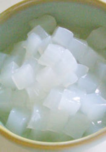 Cara membuat nata de coco sebenarnya cukup mudah. Olahan air Kelapa : Nata de Coco