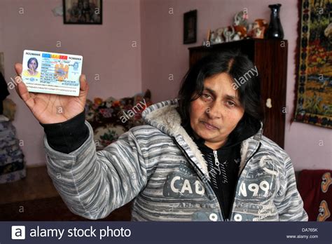Weitere ideen zu zigeuner, vintage zigeuner, rom. Romani woman exhibits her identity card,iasi,romania Stock ...