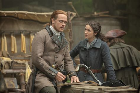 ‘outlander’ Season 5 Review Jamie And Claire Are Back And Better Than Ever Glamour