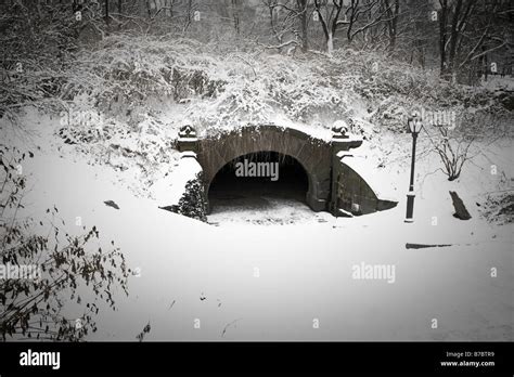 Covered Tunnel Hi Res Stock Photography And Images Alamy