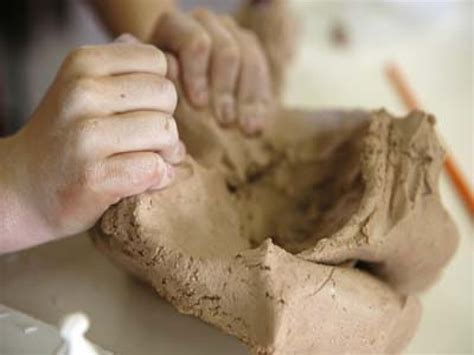 pengertian Tanah liat | Clay from Group 3 X MIPA 3