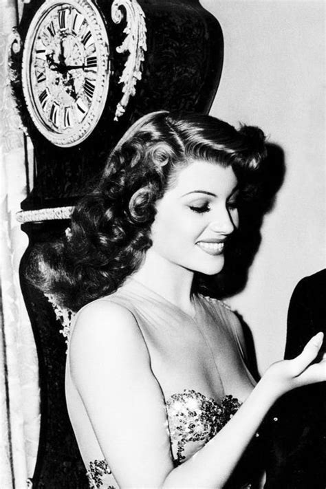 Rita Hayworth Behind The Scenes Of You Were Never Lovelier 1942 Vintage Beauty The Hollywood
