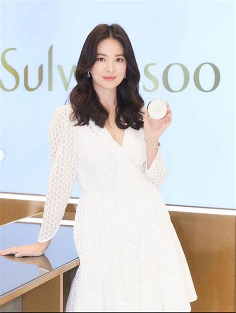 Song hye kyo, seoul, south korea. Song Hye Kyo Embodies An Ethereal Beauty On The Cover of ...