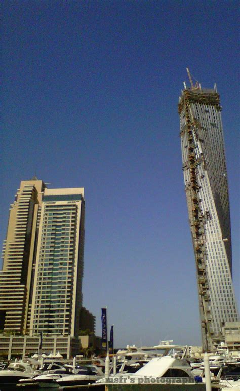 Still Building And More Building In Dubai Amazing