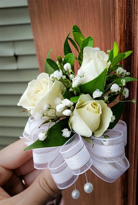 Sweet and mild to very aromatic. June Wedding 2018 | Flower arrangements, Flower ...