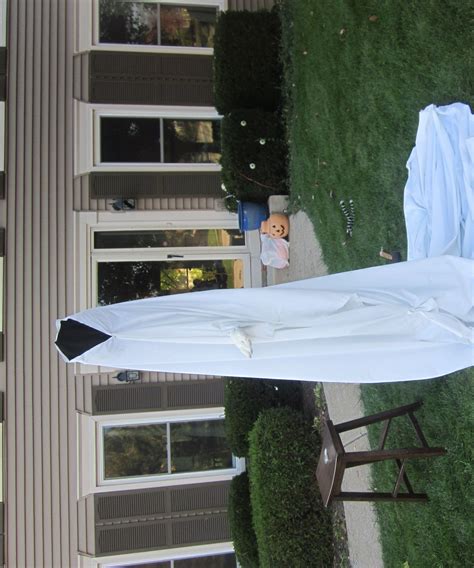 Light Up Cloaked Ghost Halloween Decoration 9 Steps