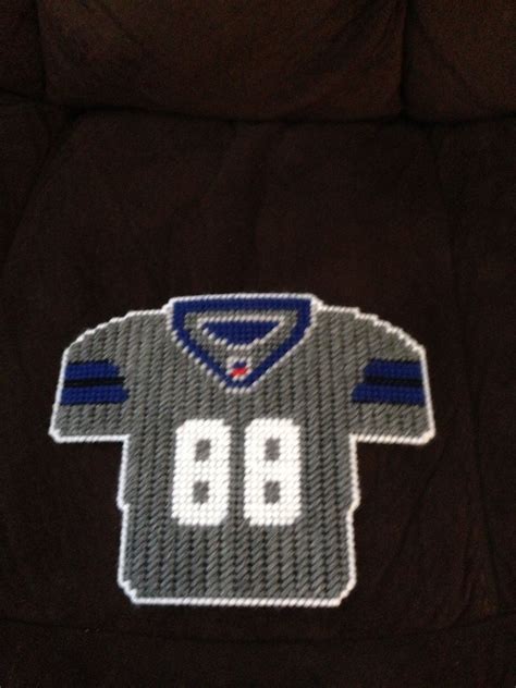 This pattern is 82 stitches wide by 92 stitches tall. dallas jersey | Plastic canvas patterns, Canvas patterns ...