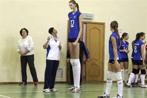 VolleyBall2 By Bmandd On DeviantArt Tall Girl Short Guy Tall Guys