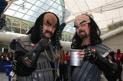A Beginners Guide To Star Trek Conventions Foxnomad