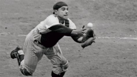 Baseball Legend Yogi Berra Dies At 90 Bbc News