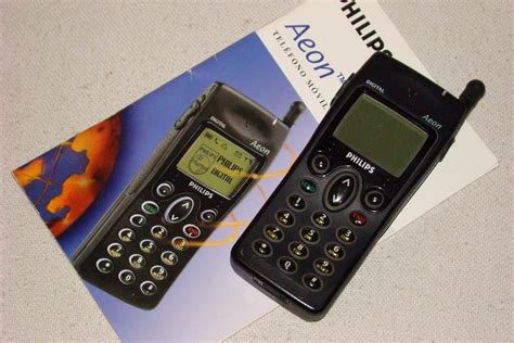 Vintage Mobile Phone 60 Philips Aeon
