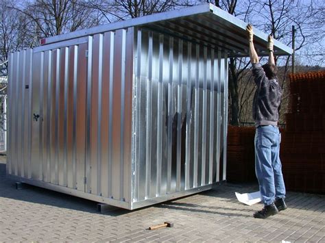 This is the best time to install the trellis. Container Lagerhalle Garten Haus Gartenhaus Abstellraum ...