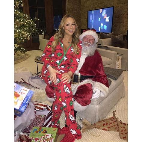 Mariah Carey Cozied Up To Santa On Christmas Celebrity Holiday Pictures 2015 Popsugar