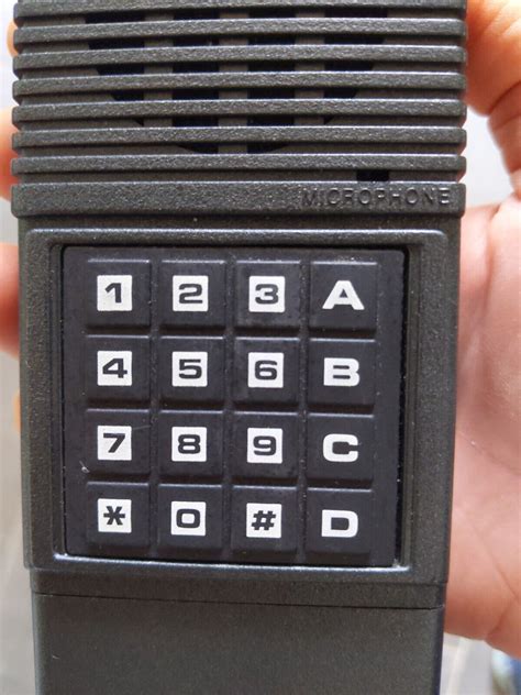 ICOM IC AT Handheld MHz FM Transceiver Original Box Ham Radio W Car Charger EBay