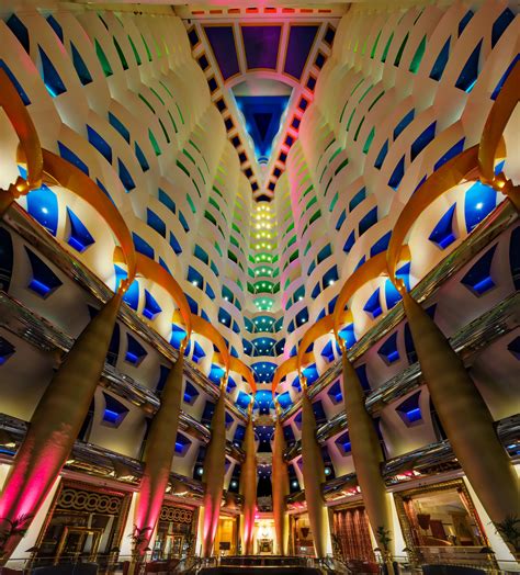 A view inside the world's only 7-star hotel (the Burj Al Arab in Dubai ...