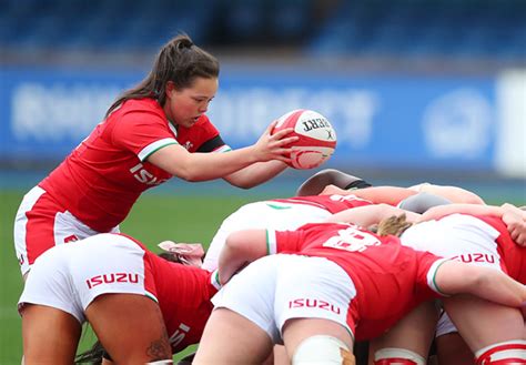 Hotshot Wales Scrum Half Meg Davies Rugby World