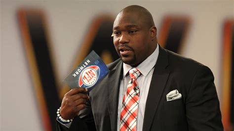 Nfl Hall Of Famer Warren Sapp Charged With Domestic Battery