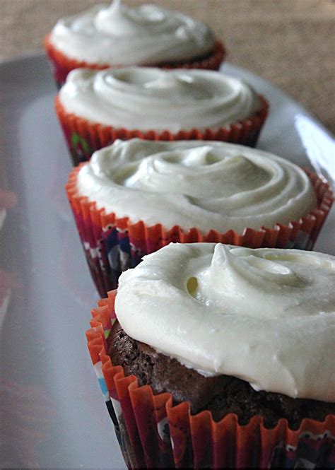 Use the keto brownie cheesecake cupcake recipe made with swerve sweetener to make healthier keto cupcakes. 12 Ghirardelli Brownie Mix Cupcakes Photo - Ghirardelli ...