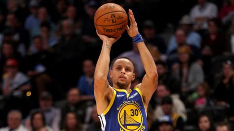 Latest on golden state warriors point guard stephen curry including news, stats, videos, highlights and more on espn. Stephen Curry Breaks Another Three Point Record