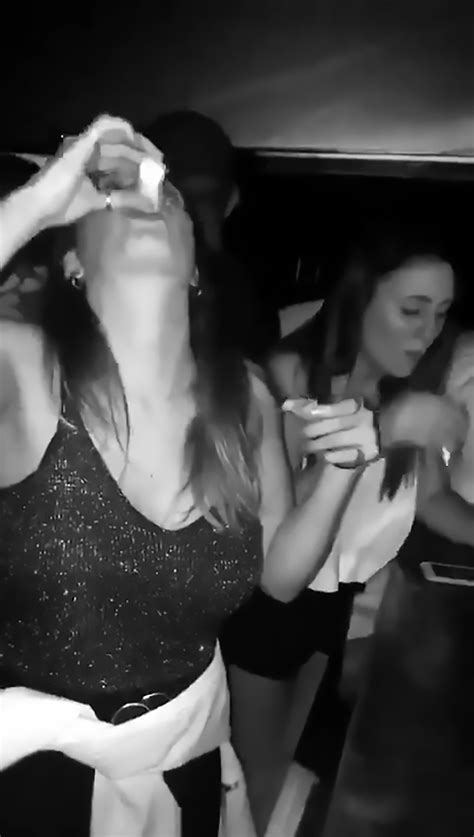 Viral Tequila Shot Fail As Girl Downs Salt By Mistake Viraltab
