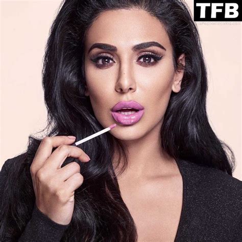 Huda Kattan Topless And Sexy Collection 52 Photos Onlyfans Leaked Nudes