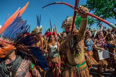 Marcha Indígena Em Brasília Leva Reivindicações Ao Ministério Da Saúde