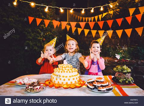 Children Eating Night Outside Hi Res Stock Photography And Images Alamy