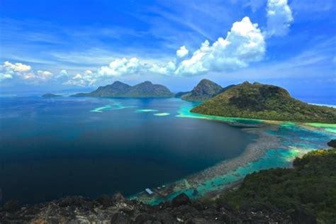 Malaysia Borneo Sabah With Bohey Dulang Island Hiking And
