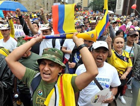 Photos Hundreds Of Thousands Of Colombians Say No To Peace Talks