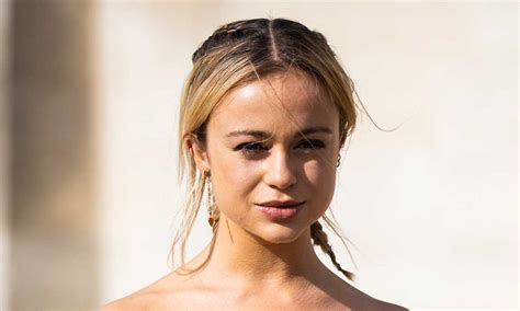 Prince Harrys Cousin Lady Amelia Windsor Wows In Satin Mini Dress For