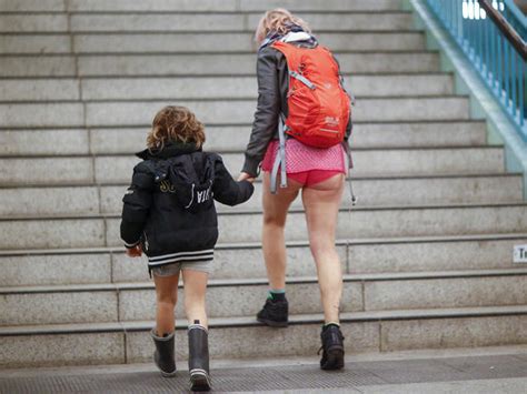 No Pants Subway Ride 2016 Legs Bared Around The World Cbs News