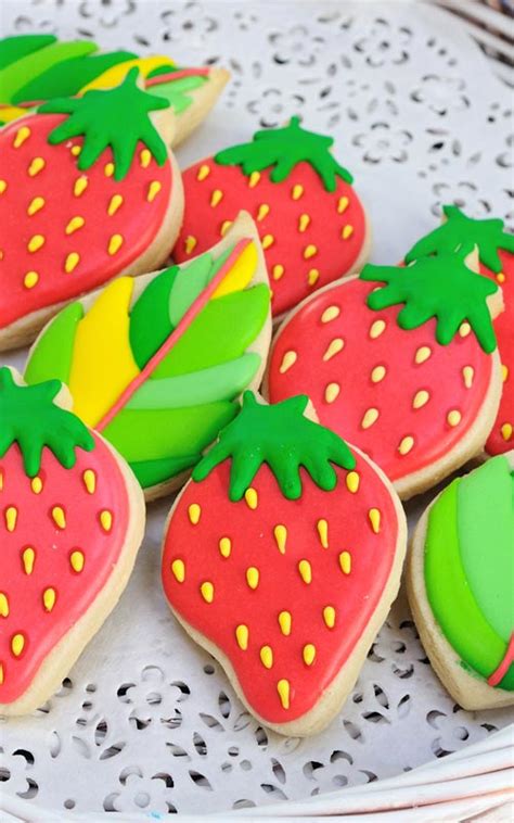 Strawberry Cookies And Simple Packaging Idea Hanielas Recipes