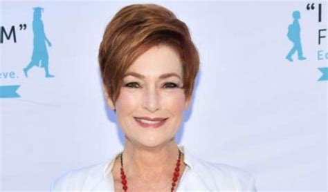 Carolyn Hennesy Body Measurements Height Weight Bra Size Shoe Size