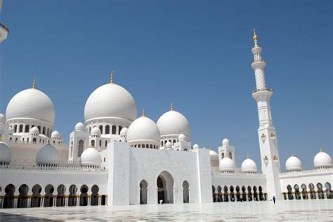 Saudi Arabia Wants To Build 200 Mosques Where