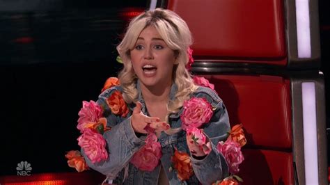 Miley Cyrus Works Really Well As A Coach On The Voice Lainey Gossip Entertainment Update