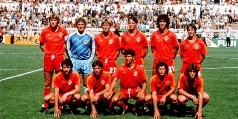 27/07 foot, belgique • le standard bat la gantoise en ouverture de la jupiter pro. Belgique - URSS, Coupe du monde 1986: Retour sur un match de légende - Les Sports+