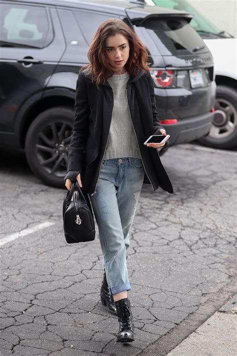 Lily Collins Casual Style Grabs A Solo Lunch In Los Angeles 220