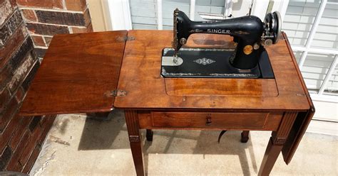 Add to wish list add to compare. Vintage Singer Sewing Machine & Singer Deluxe Library ...