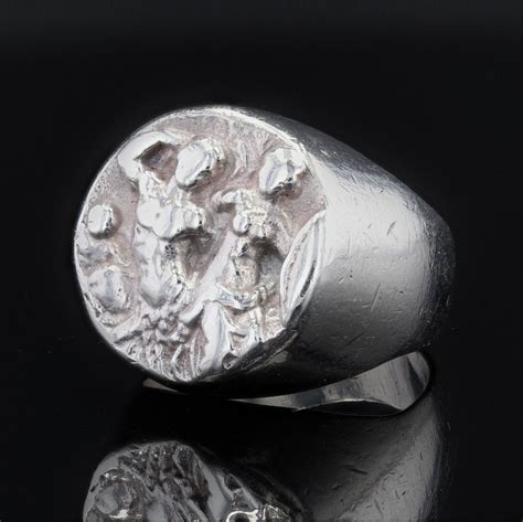 Proantic Engraved Silver Signet Ring