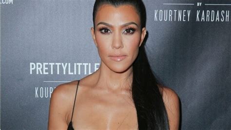 Kourtney Kardashian Altura Peso Medidas Corporais Cor Dos Olhos