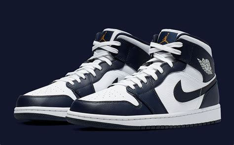Available Now The Air Jordan 1 Mid Looks Awesome In Obsidian House