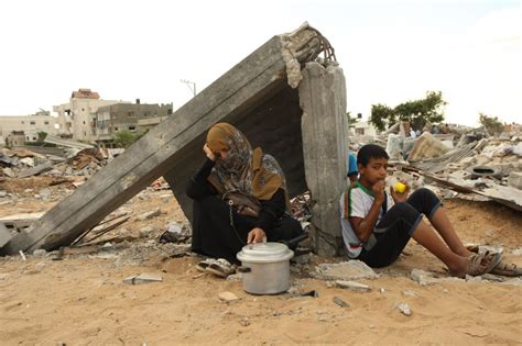 Israeli Attacks During Gaza War Were War Crimes Rights Group Says