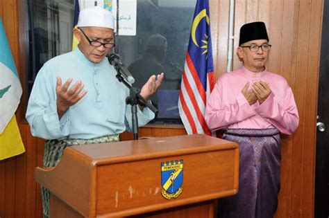 Mohd ridzuan official 3 years ago. Majlis Hari Terbuka Rumah Persatuan 2016 (Sempena Sambutan ...