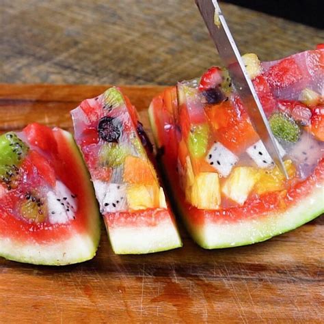 Ter rajin pulak sebab masa balik kampung hari tu teringin nak makan dessert sejuk. Resepi Agar-Agar Buah Tembikai Special Menawan Hatimu ...