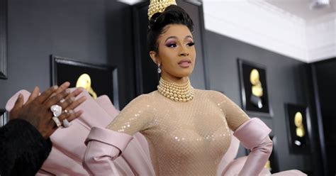 A Complete Guide To Cardi B Talking About Politics And Trump Time