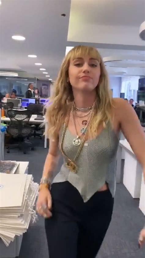 Miley Cyrus Instagram Pictures And Video 05282019 Hawtcelebs